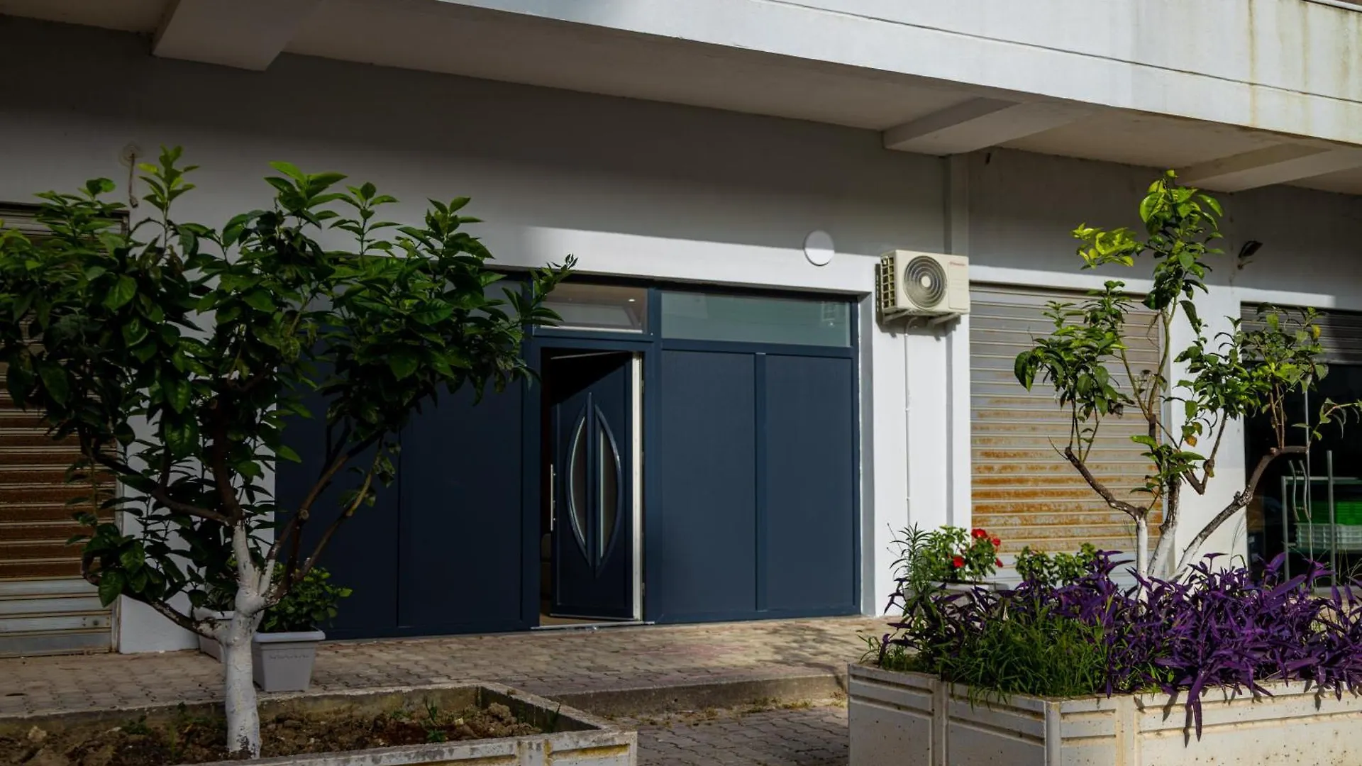 Lungomare Luxury Apartament Wlora